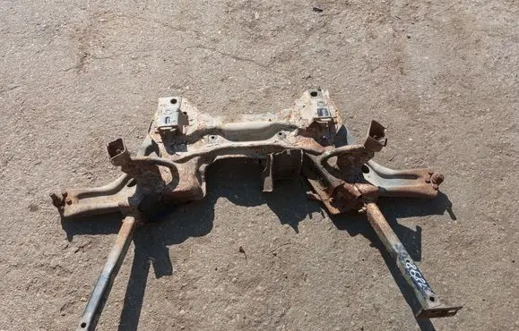 Peugeot 207 Front subframe
