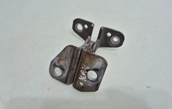 Jeep Grand Cherokee Front door upper hinge 