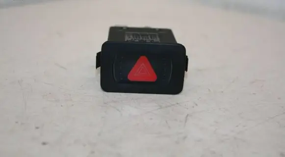 Volkswagen Golf IV Hazard light switch 1J0953235J