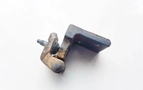 Audi A4 S4 B5 8D Rear door lower hinge 8d0833402