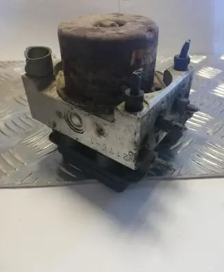 Mazda 323 F ABS Pump 4360865