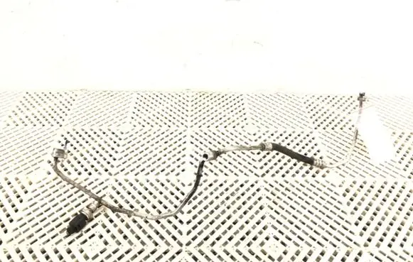 Volkswagen PASSAT B8 Air conditioning (A/C) pipe/hose 3Q0820741J