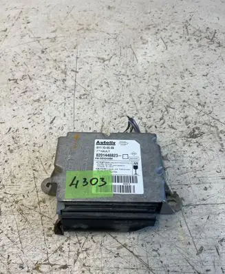 Renault Master III Airbag control unit/module 8201448823 611136500 628184800A