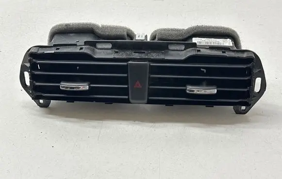Ford Mondeo MK V Dash center air vent grill DS7319K617BAW