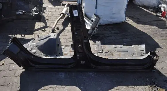 Citroen C4 X Side car body part 