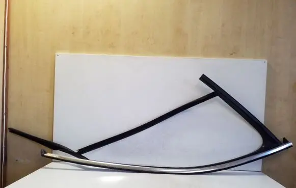 Audi A6 S6 C8 4K Rubber seal front door window/glass 4K0837432B