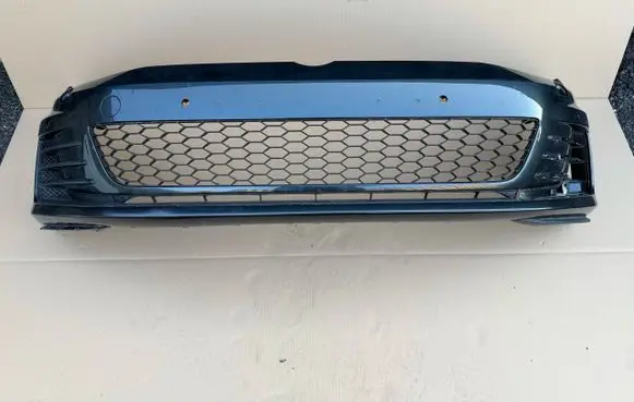 Volkswagen Golf VII Front bumper 5G0807221L