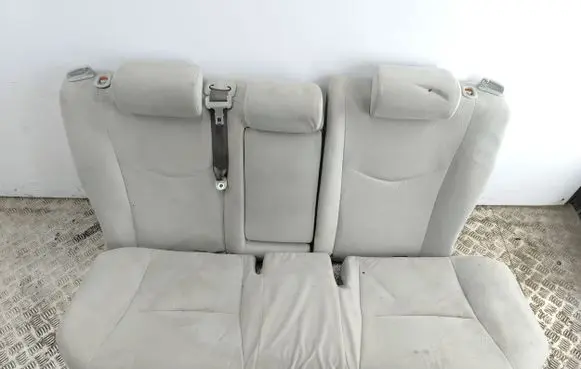 Rear seat