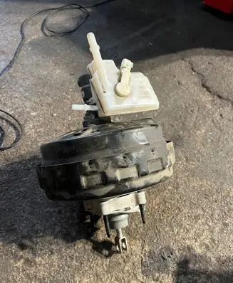Ford Kuga II Brake booster DV612B195JB