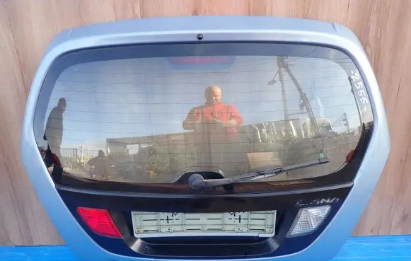 Suzuki Liana Tailgate/trunk/boot lid