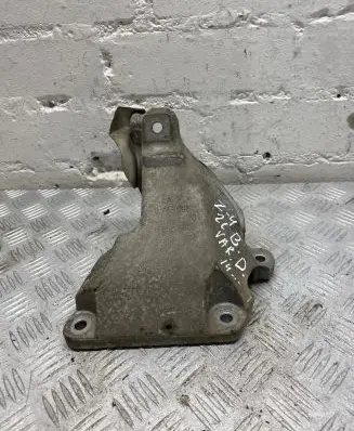 BMW Z4 E89 Engine mounting bracket 6785698