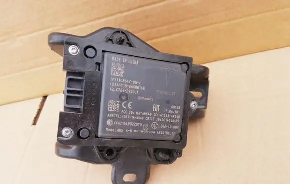 Tesla Model S Distronic sensor radar 1108647