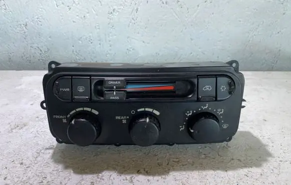Chrysler Voyager Climate control unit 05005003AD 003AD 2000341354