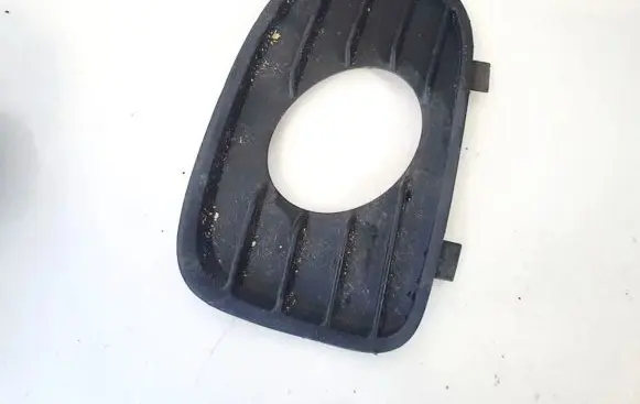 Opel Vectra B Front bumper lower grill 90586627 2536308