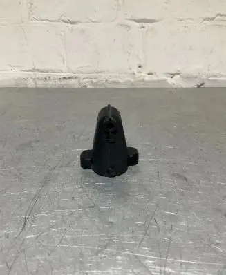 BMW 5 E60 E61 other engine part 7577710