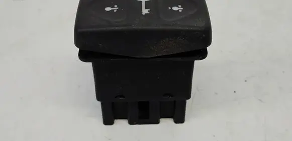 Land Rover Freelander Central locking switch button 03035101