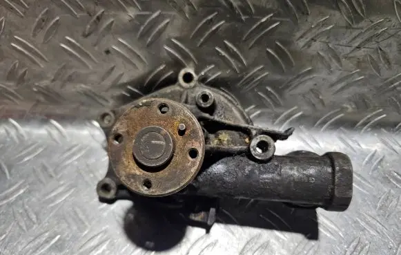 Mitsubishi Galant Water pump