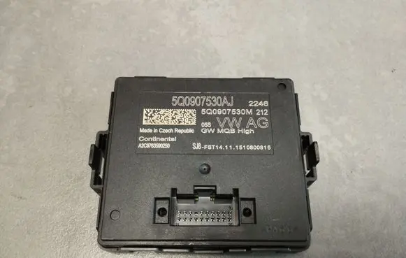 Volkswagen Golf VII Gateway control module 5Q0907530AJ 5Q0907530M