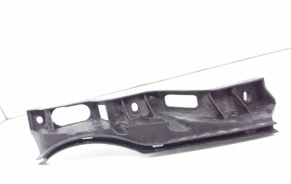 Volkswagen PASSAT B6 Front bumper mounting bracket 3C0807889