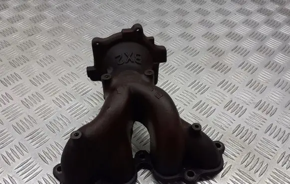 Nissan Note (E11) Exhaust manifold