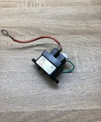 Toyota Prius (NHW20) Battery relay fuse G384147020 AEV6910C