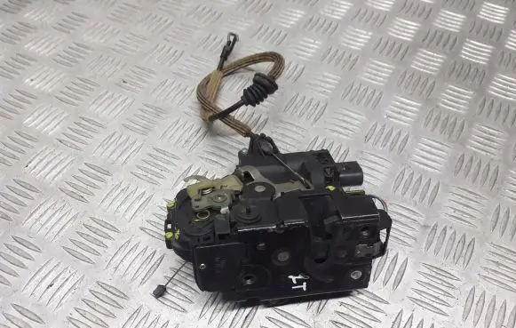 Seat Leon (1M) Rear door lock