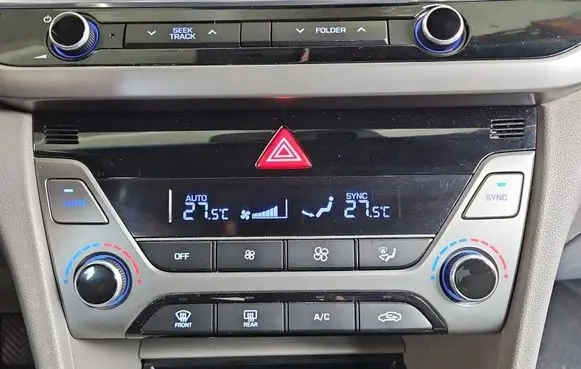 Hyundai Elantra VI Climate control/heater control trim 97250-F2300RET IMPRK1518278