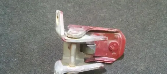Ford Explorer Tailgate/trunk/boot hinge