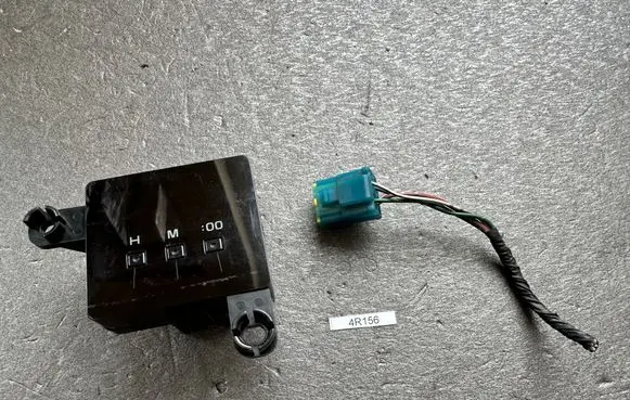 Toyota 4 Runner N120 N130 Clock 8391089107