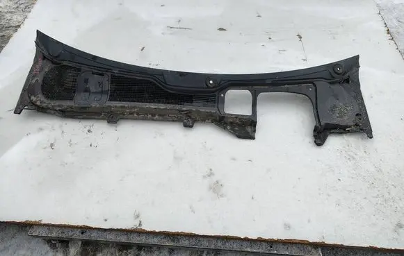 Land Rover Evoque I Wiper trim 