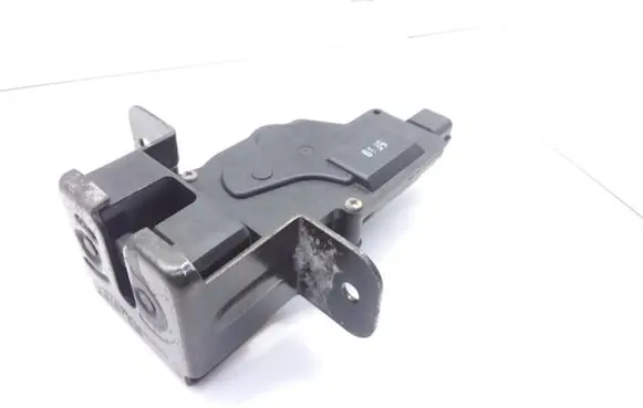 Loading door lock