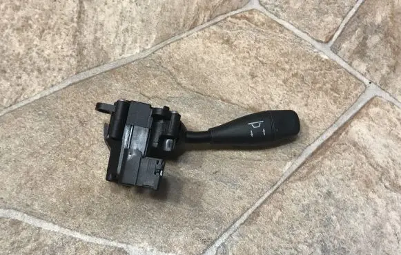 Mercedes-Benz ML W164 Steering wheel adjustment handle/lever A1645403245