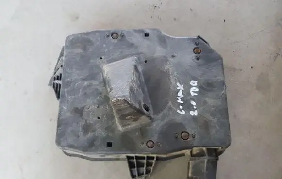 Ford Focus Engine control unit box 