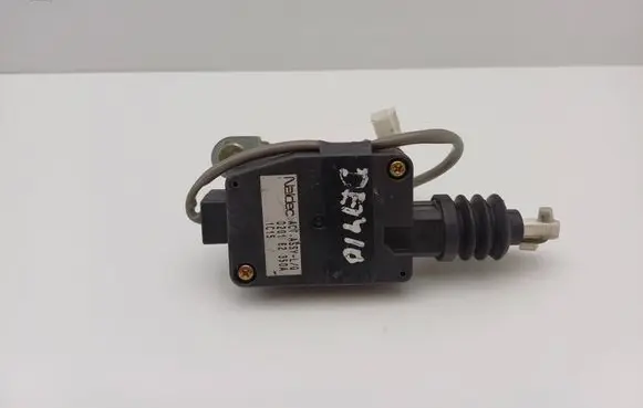 Mazda Demio Tailgate boot lock/latch motor D20162350A