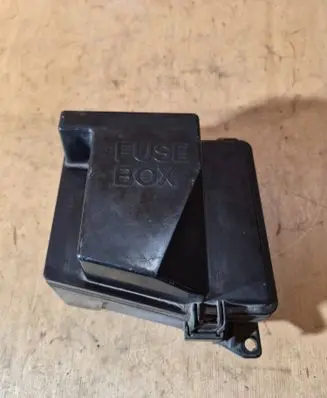Mazda 323 Fuse box set PA66PPE 0935848F23 0935
