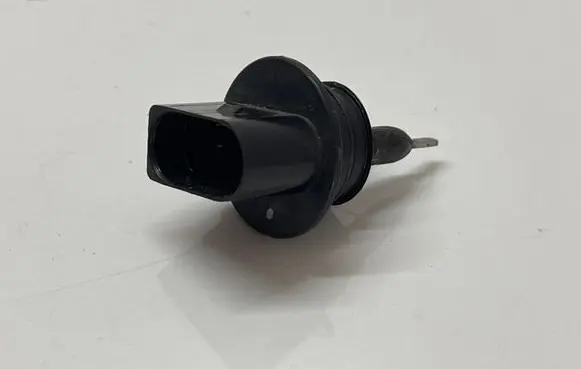 Volkswagen Golf VI Windshield washer fluid level sensor 7M0919376