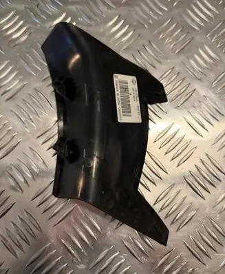 Porsche Macan (95B) Rear/tail light trim molding 95B945311C