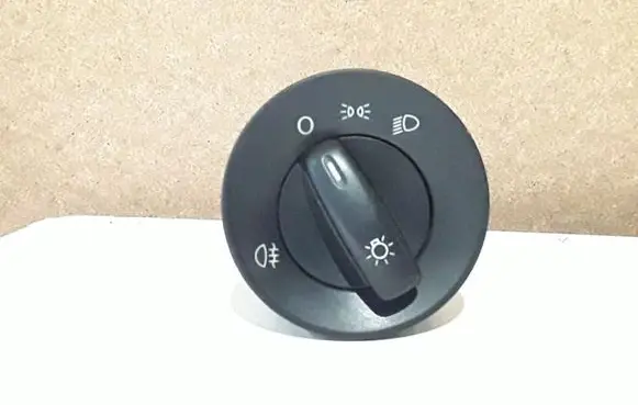 Skoda Octavia Mk2 (1Z) Light switch 1Z0941431F