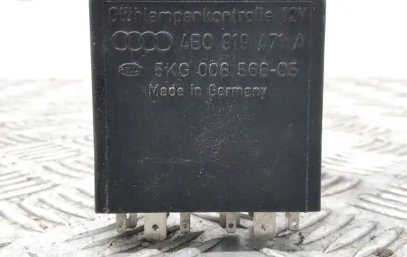 Audi A6 S6 C5 4B Light relay 4B0919471A