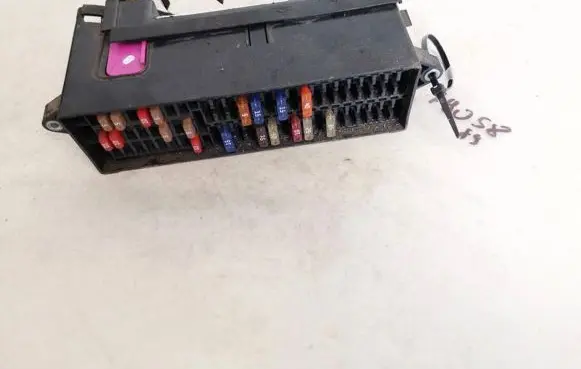 Volkswagen Caddy Fuse box set 2k1970922l 2k1970112m