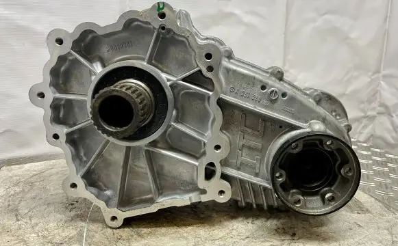 Mercedes-Benz GLE (W166 - C292) Gearbox transfer box case A2512802900 Q0006