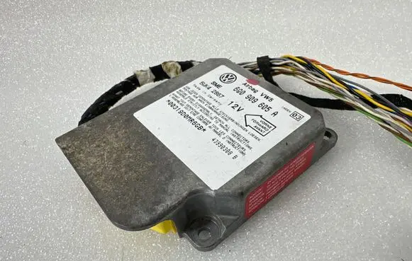 Volkswagen Golf IV Airbag control unit/module 6Q0909605A 43990308B 5WK42867
