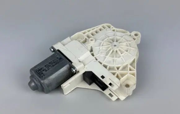 Audi A4 S4 B8 8K Rear door window regulator motor 8K0959811A