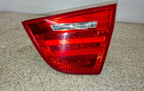 BMW 3 E90 E91 Tailgate rear/tail lights 7289428