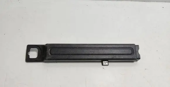 Land Rover Discovery 5 Centre console side trim rear HY3246067B LR081296 HY3246067BH8PVJ