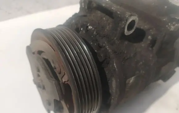 Audi A6 S6 C6 4F Air conditioning (A/C) compressor (pump) 1K0820859F