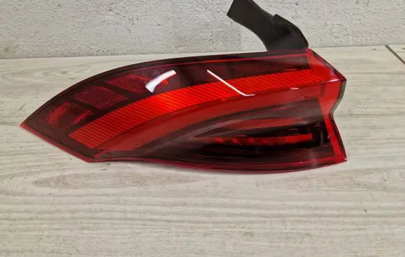 Maserati Grecale Rear/tail lights 670157332