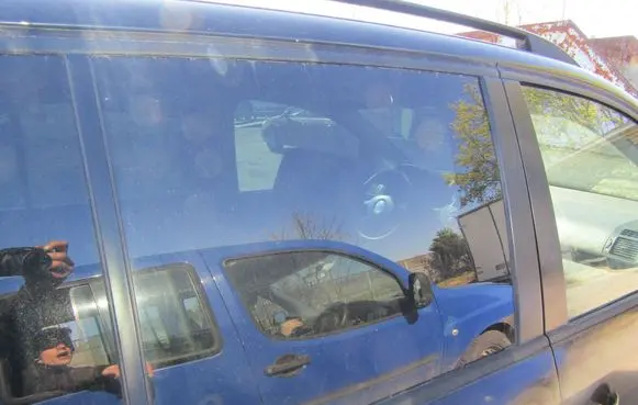Volkswagen Cross Touran I Rear door window glass 