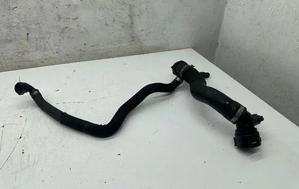 BMW X6 M Engine coolant pipe/hose 7576403 PA66GF30