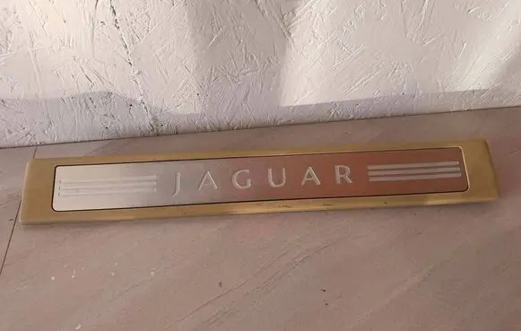Jaguar XF X250 Front sill trim cover 8X2313201AF